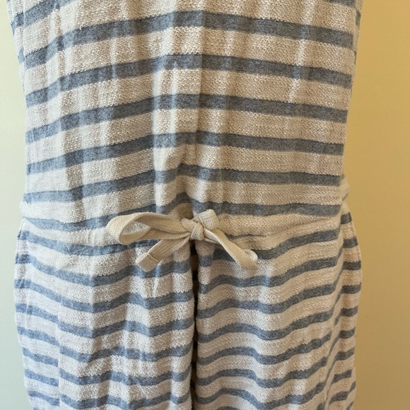 Towel Romper - Picture 2 of 4